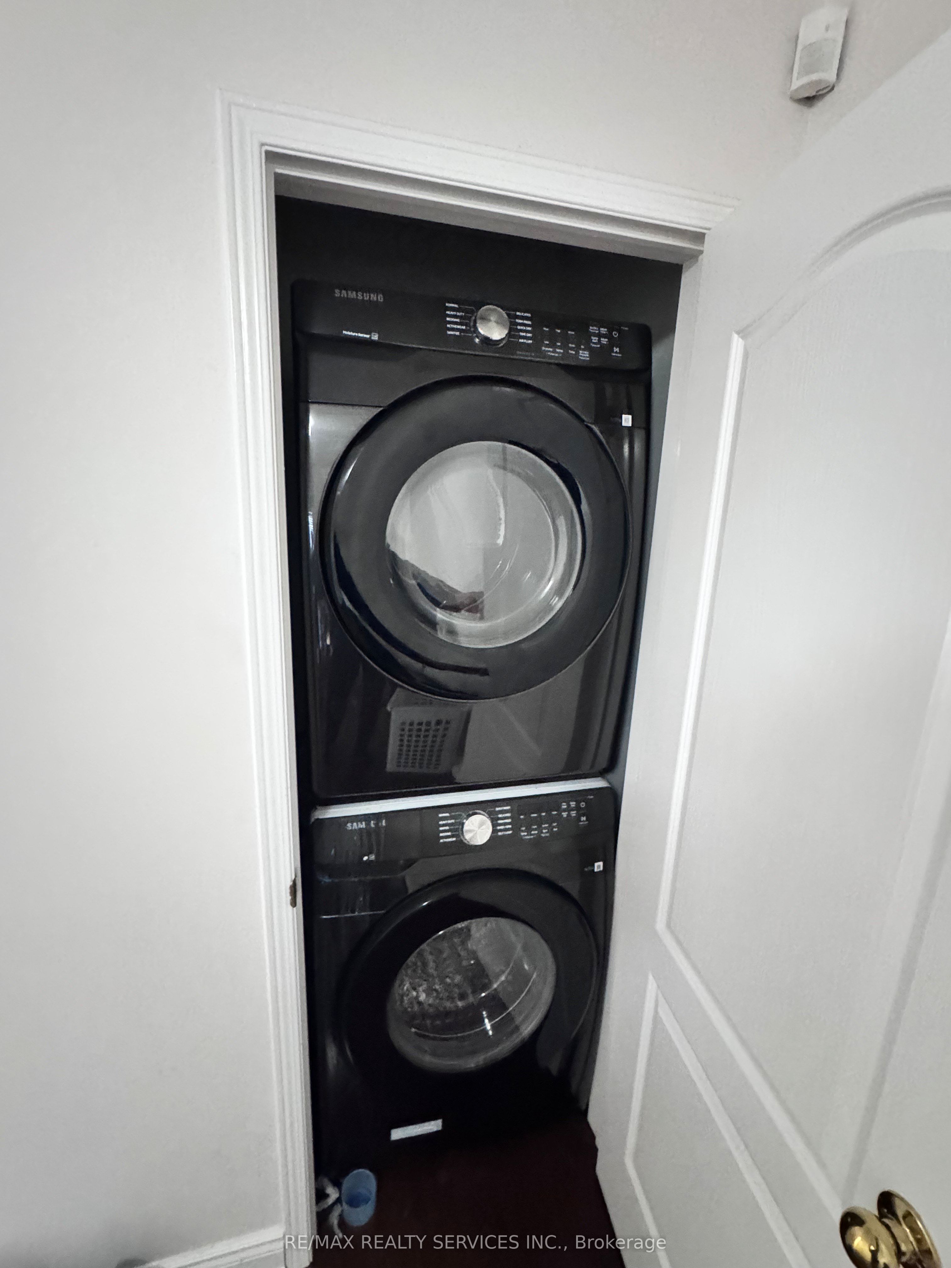 188 Willow Park Drive