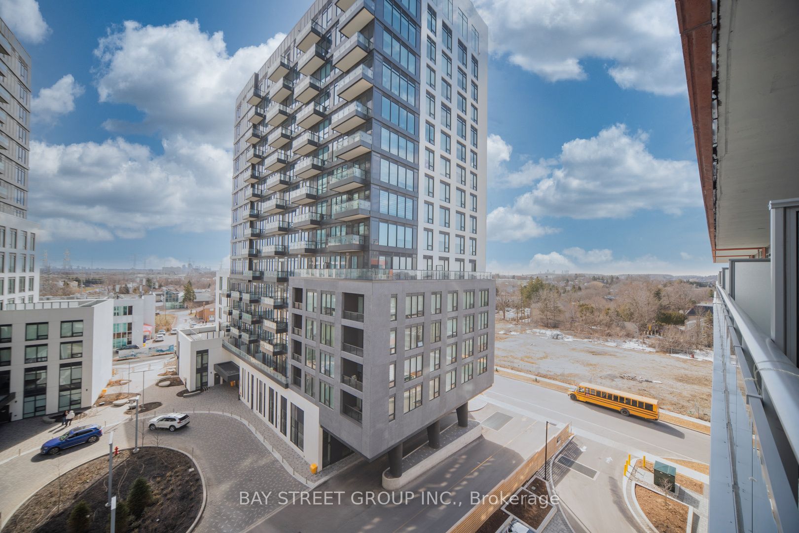 8888 Yonge Street 604