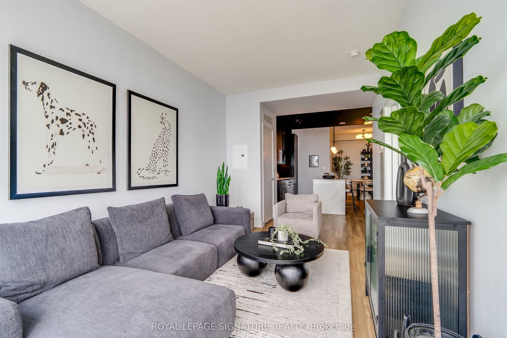 Photo of 15 Iceboat Terrace #3907, Toronto, ON M5V 4A5 (MLS # C13450784)