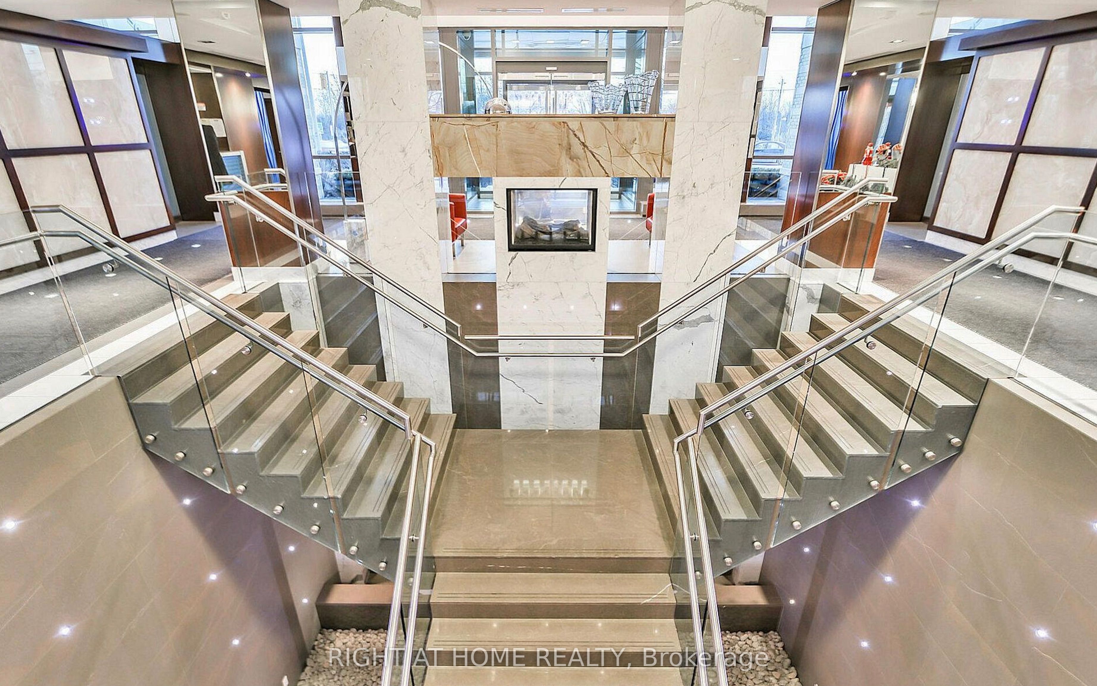 235 Sherway Gardens 1901