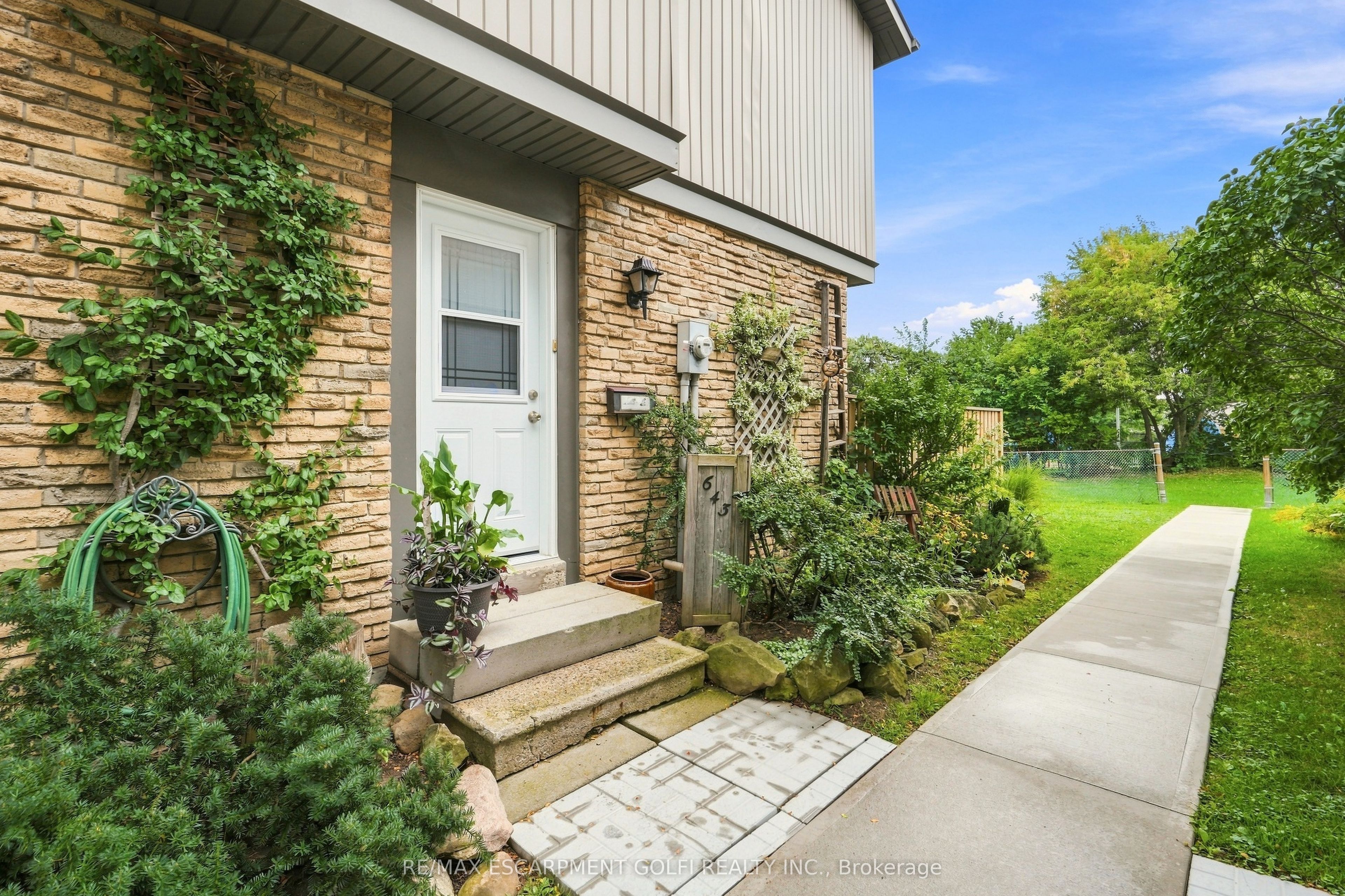 643 Woodward Avenue
