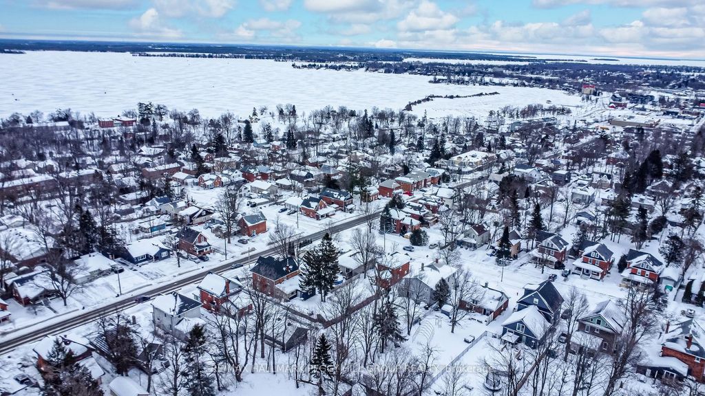 Photo of 112 Borland Street E, Orillia, ON L3V 2B7 (MLS # S12861026)