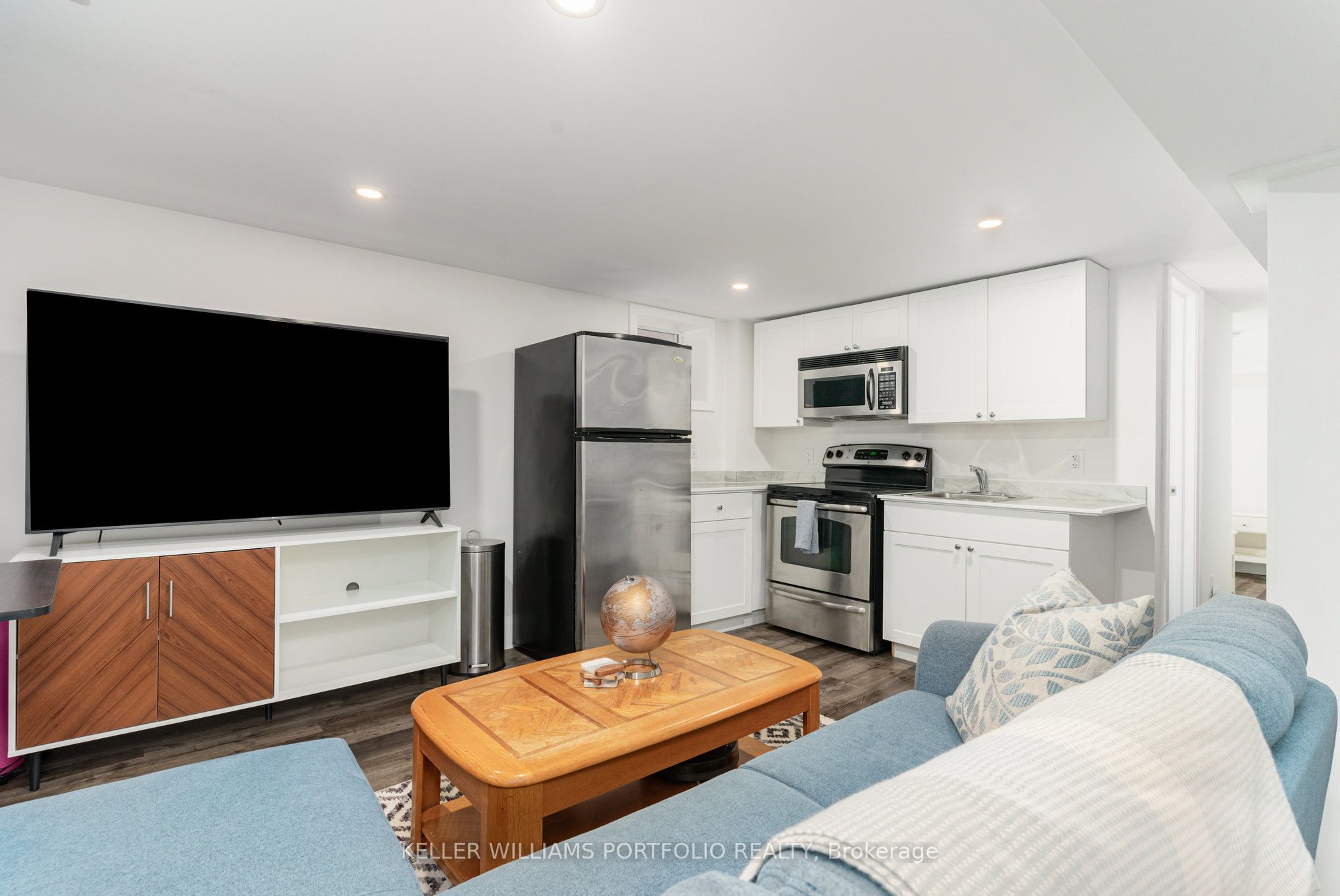 329 Runnymede Road Lower