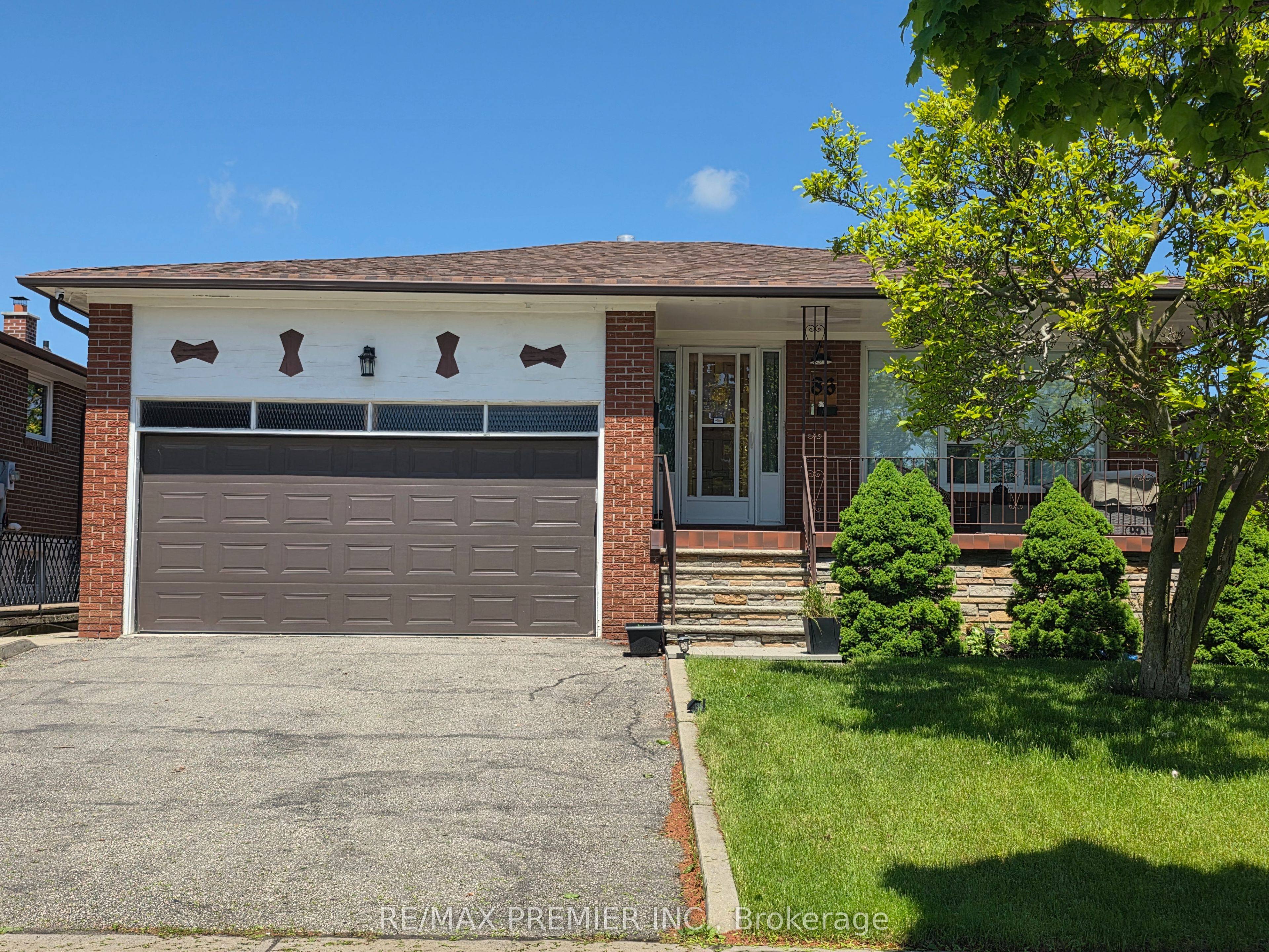 Photo 1 of 8 — 86 Harris Crescent Bsmt, Vaughan, ON L4L 1R9