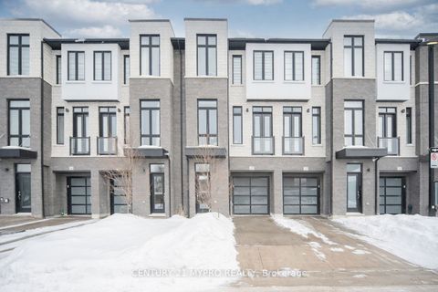 15 Howick Lane Richmond Hill ON L4C 5T1