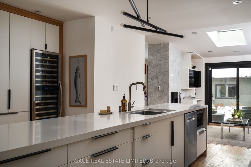 Photo of 128 Argyle Street, Toronto, ON M6J 1N9 (MLS # C12845038)