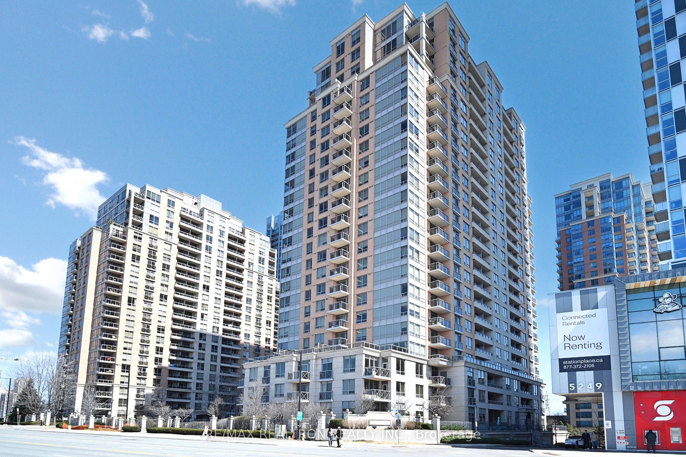 5233 Dundas Street W 1625