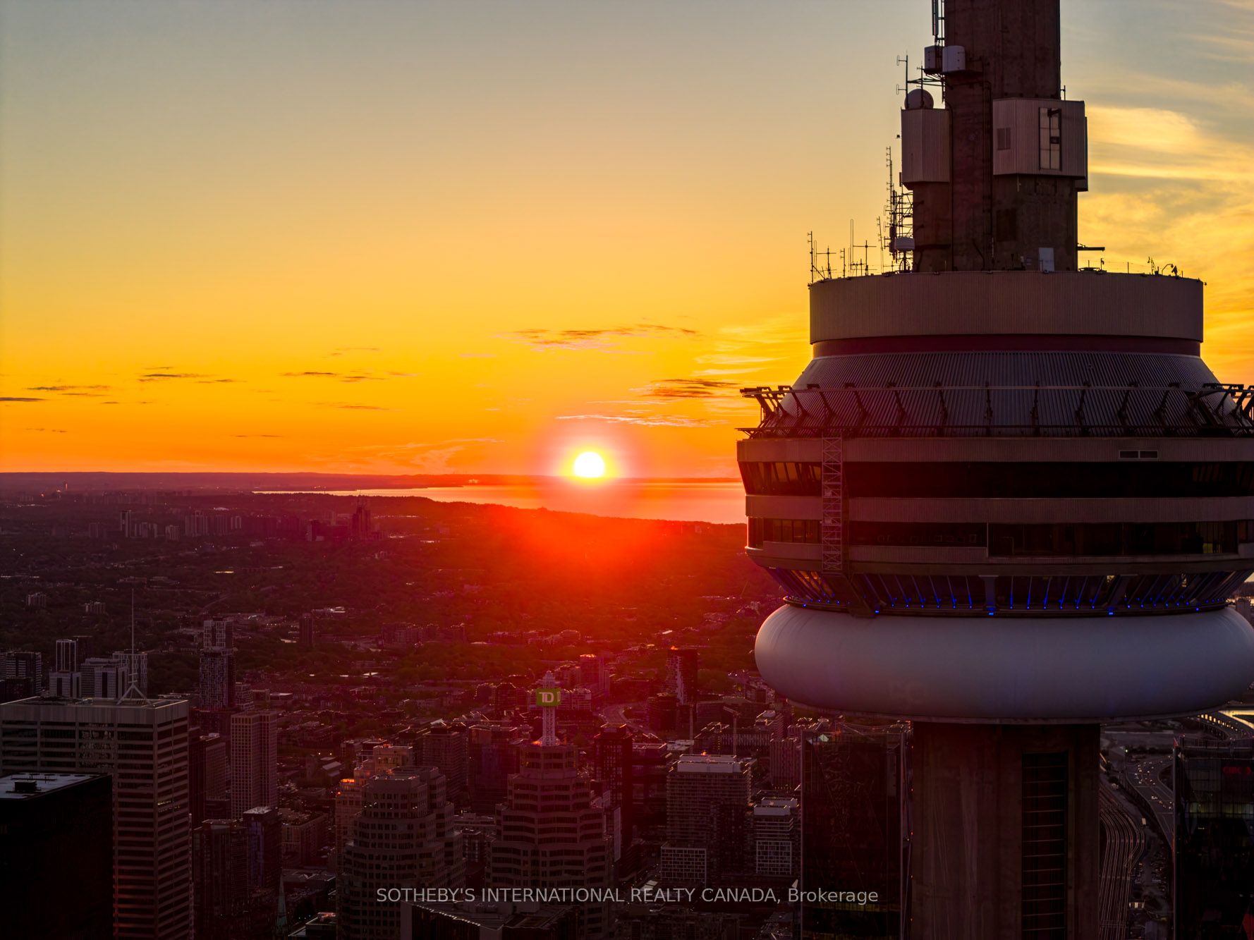 Photo 1 of 30 — 183 Wellington Street W 4301, Toronto, ON M5V 0A1