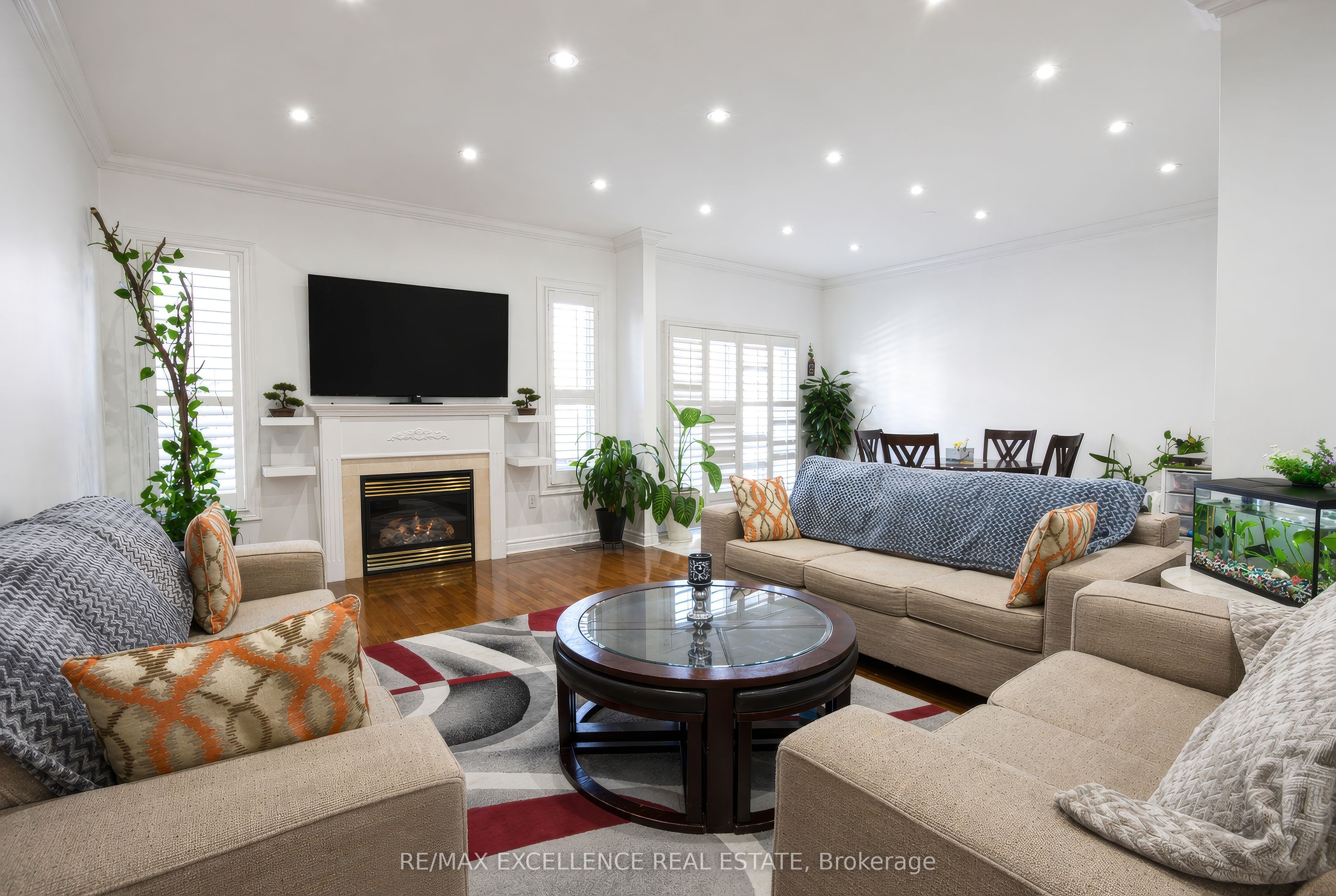 5 Castlegate Boulevard