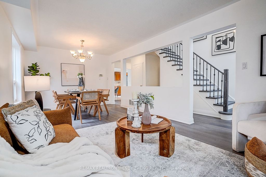 Photo of 145 Glasgow Crescent, Georgina, ON L4P 4B1 (MLS # N12958846)