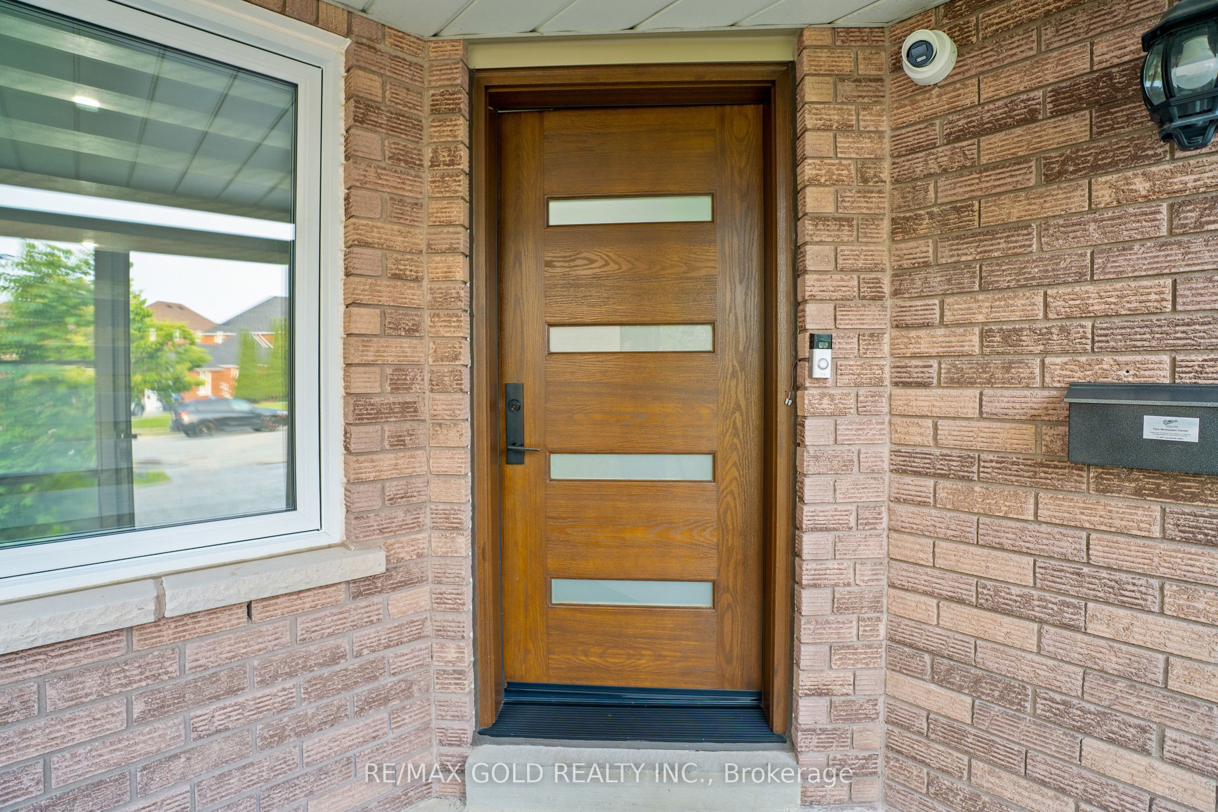 14 Twisted Oak Street