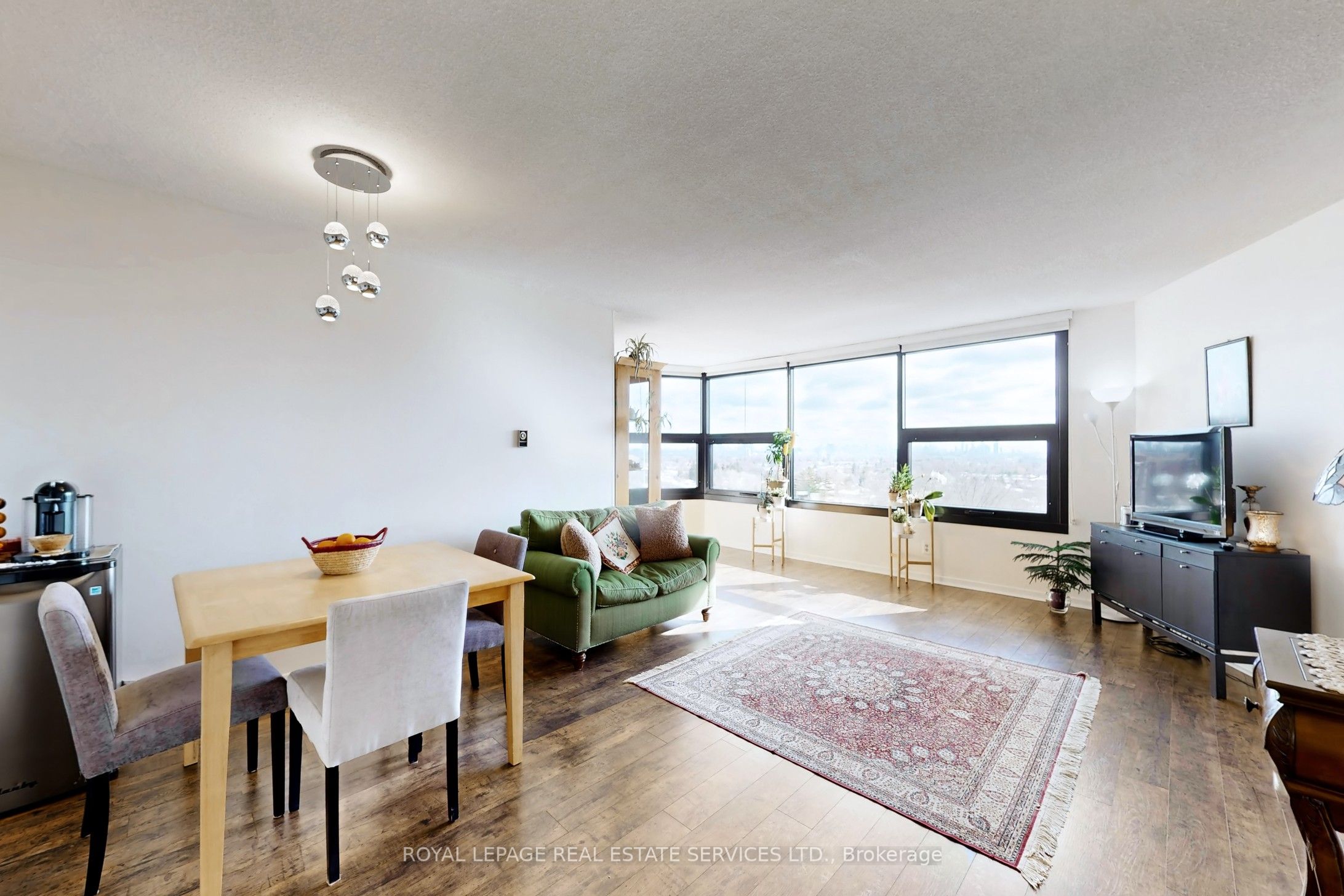 1300 Bloor Street 1005