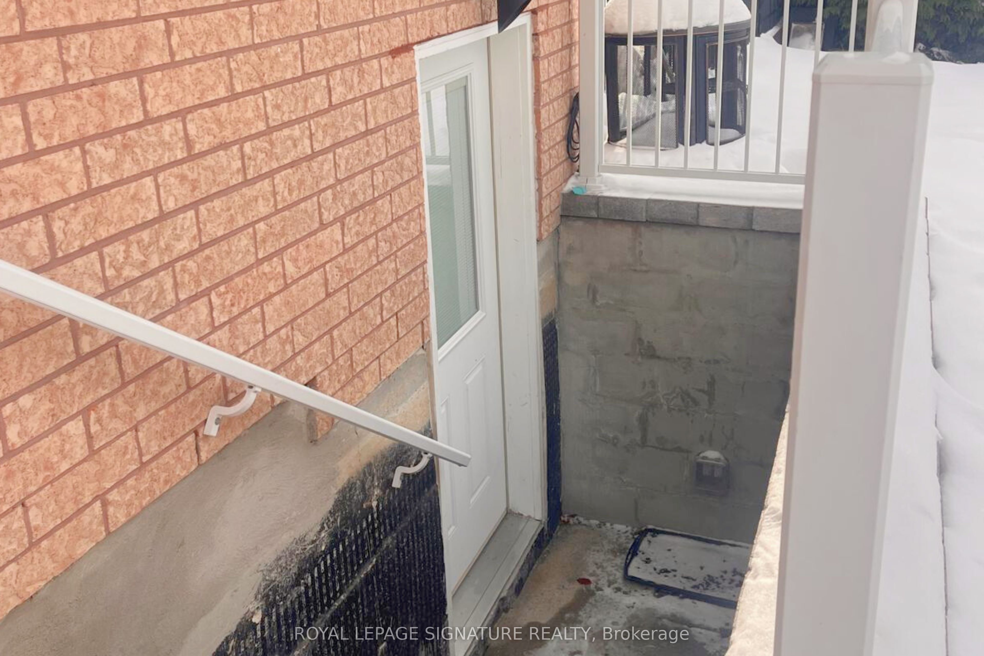 53 Guery Crescent Basement