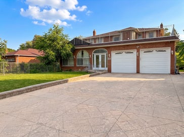 211 Carrville Road Richmond Hill ON L4C 6E4