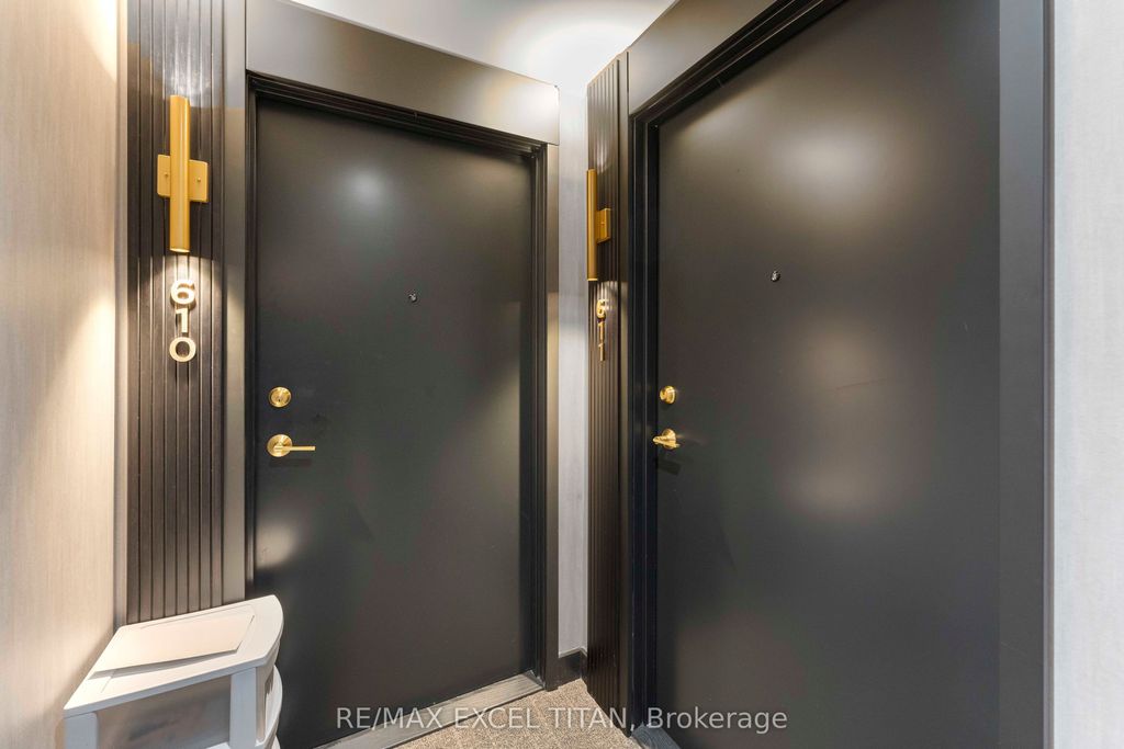 Photo of 5 Lakeview Avenue #611, Toronto, ON M6J 0H3 (MLS # C13431722)