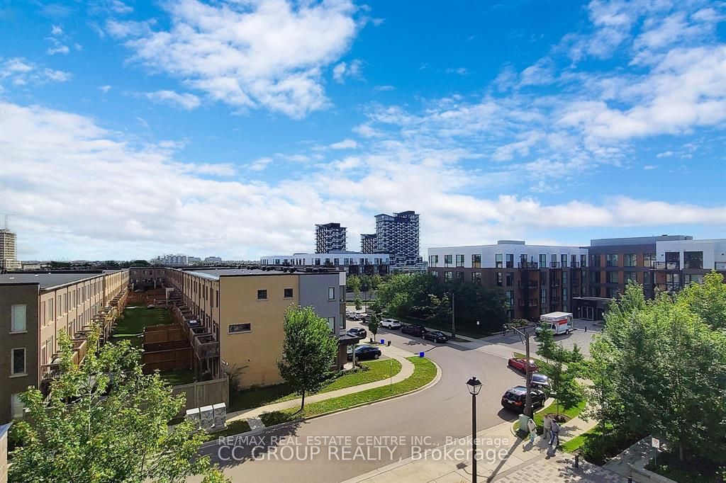 Photo of 150 Sabina Drive #106, Oakville, ON L6H 0W3 (MLS # W14100798)