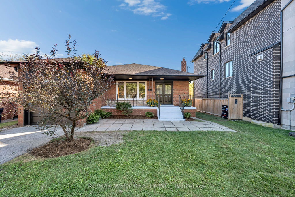 Photo of 67 Burncrest Drive, Toronto, ON M5M 2Z4 (MLS # C13865000)