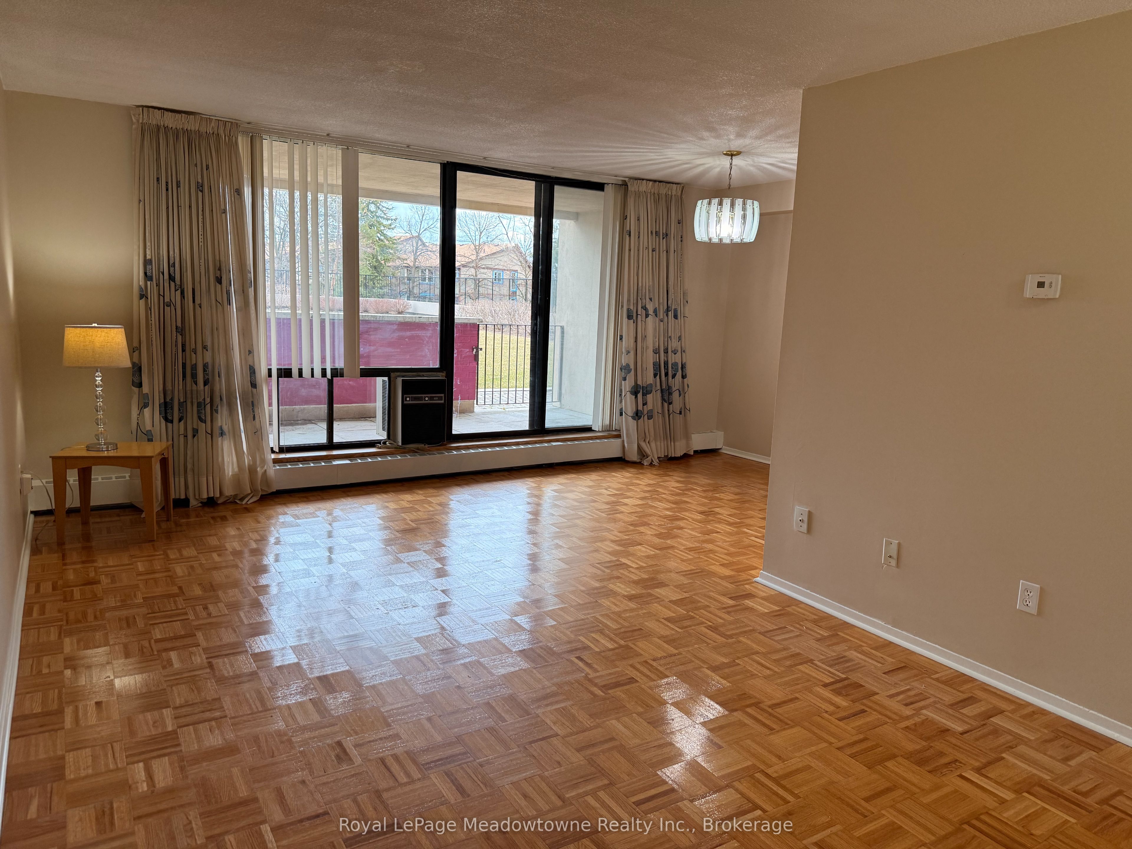 2929 Aquitaine Avenue 215