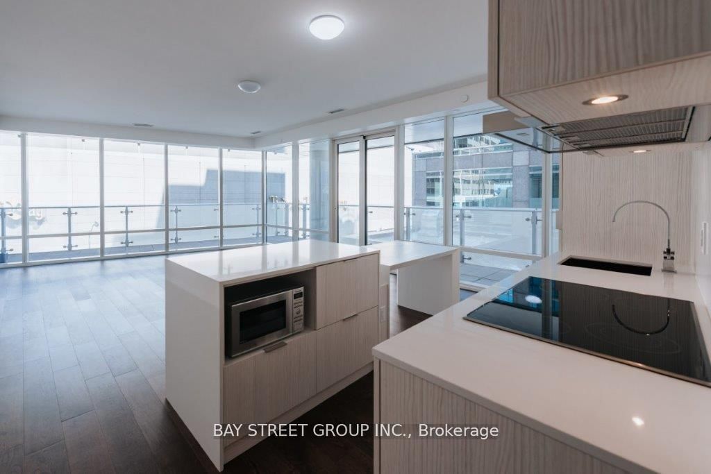 Photo of 1 Bloor Street E #326, Toronto, ON M4W 0A8 (MLS # C13798718)