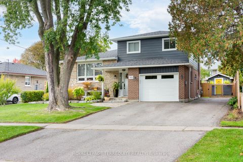 382 Nipigon Street N Oshawa ON L1J 4N9