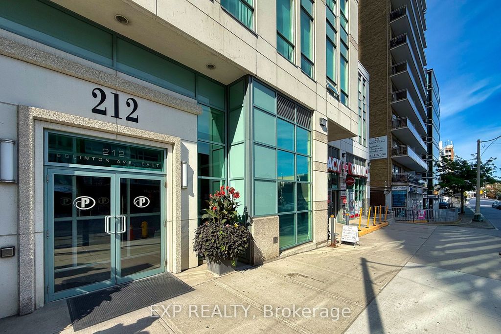 Photo of 212 Eglinton Avenue E #1510, Toronto, ON M4P 0A3 (MLS # C12397648)