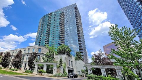 25 Greenview Avenue 720 Toronto ON M2M 1R2
