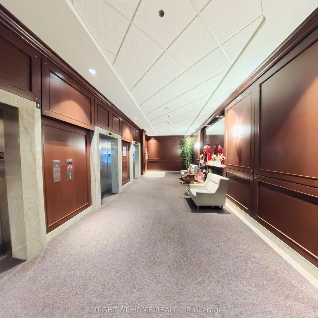 Photo of 234 Rideau Street #1901, Lower Town - Sandy Hill, ON K1N 0A9 (MLS # X12632210)