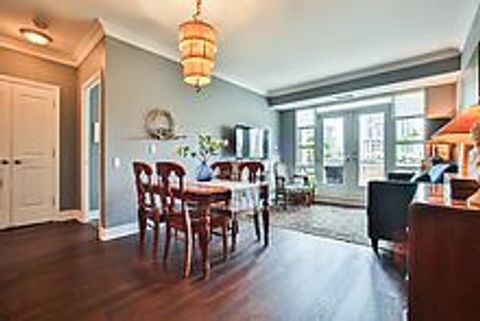 9 Burnhamthorpe Crescent 401 Toronto ON M9A 0A6