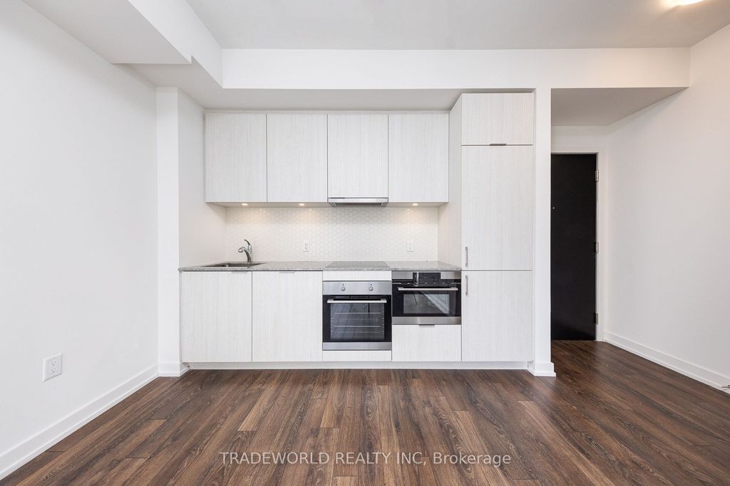 Photo of 158 Front Street E #2015, Toronto, ON M5A 0K9 (MLS # C12495416)
