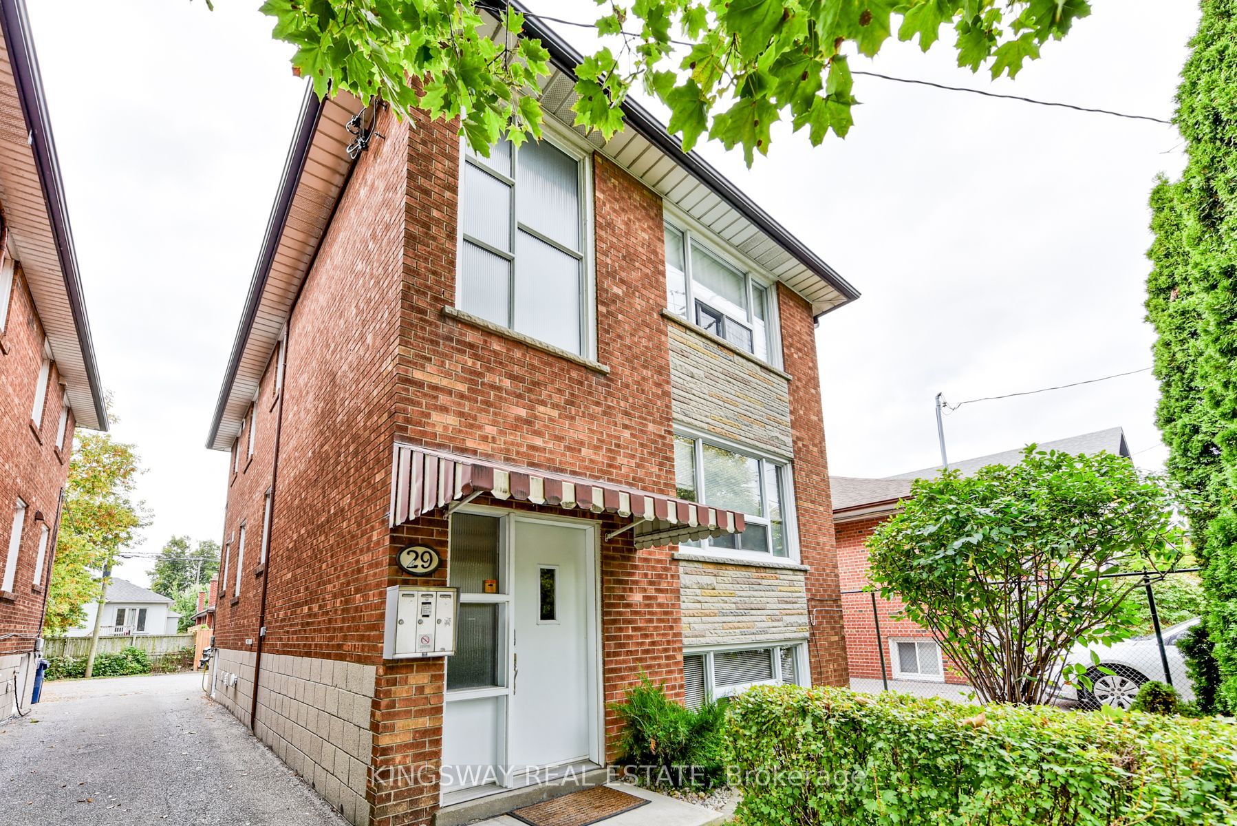 29 Evans Avenue