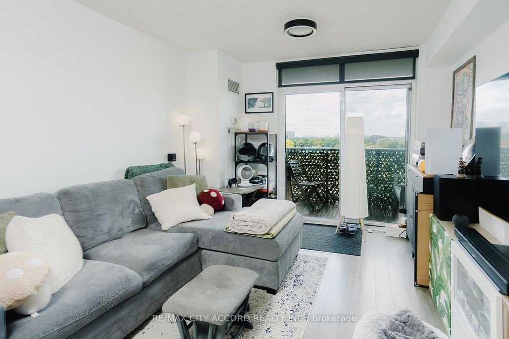 Photo of 816 Lansdowne Avenue #720, Toronto, ON M6H 4K6 (MLS # W12333601)