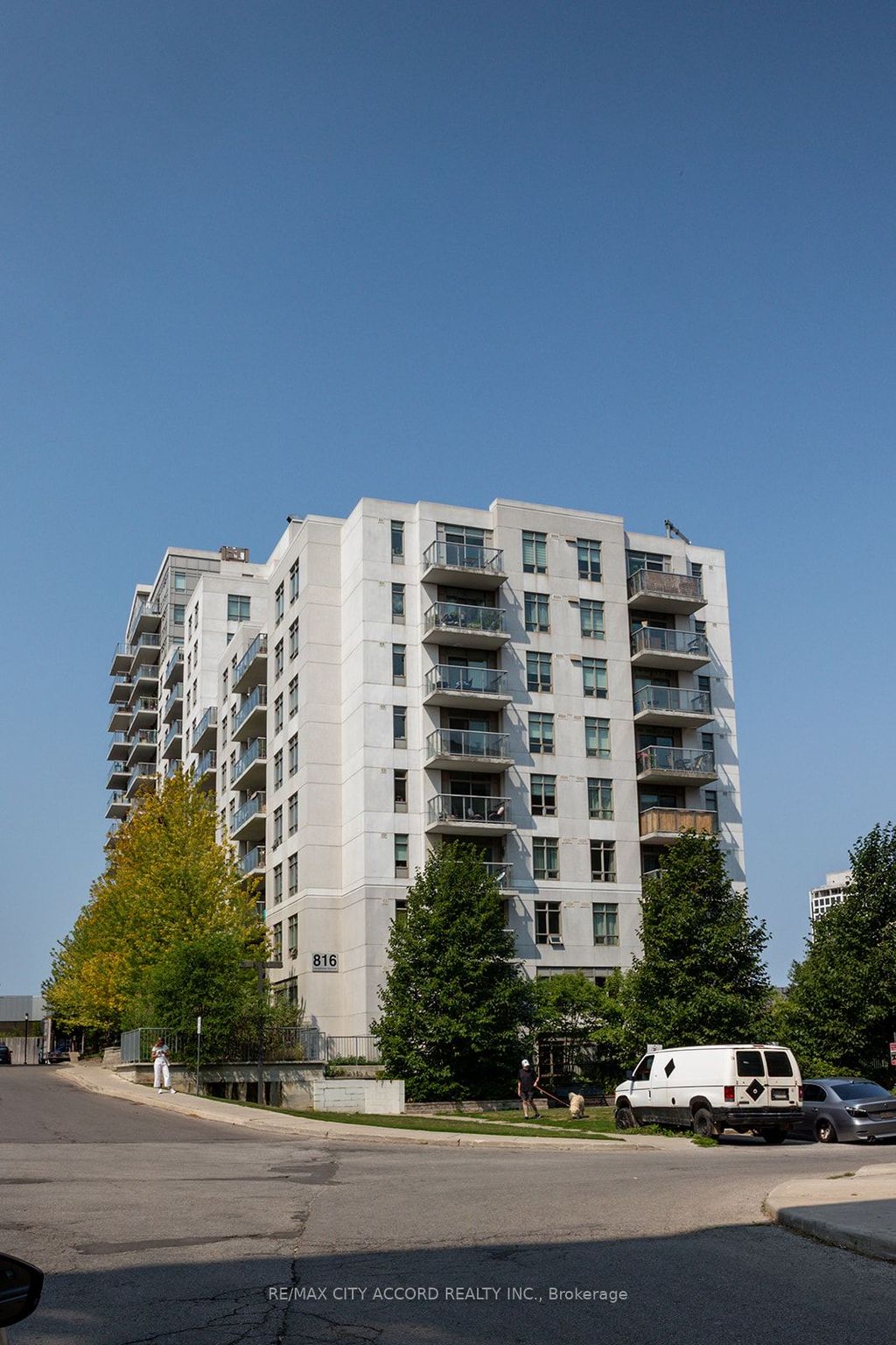 Photo of 816 Lansdowne Avenue #720, Toronto, ON M6H 4K6 (MLS # W12333601)