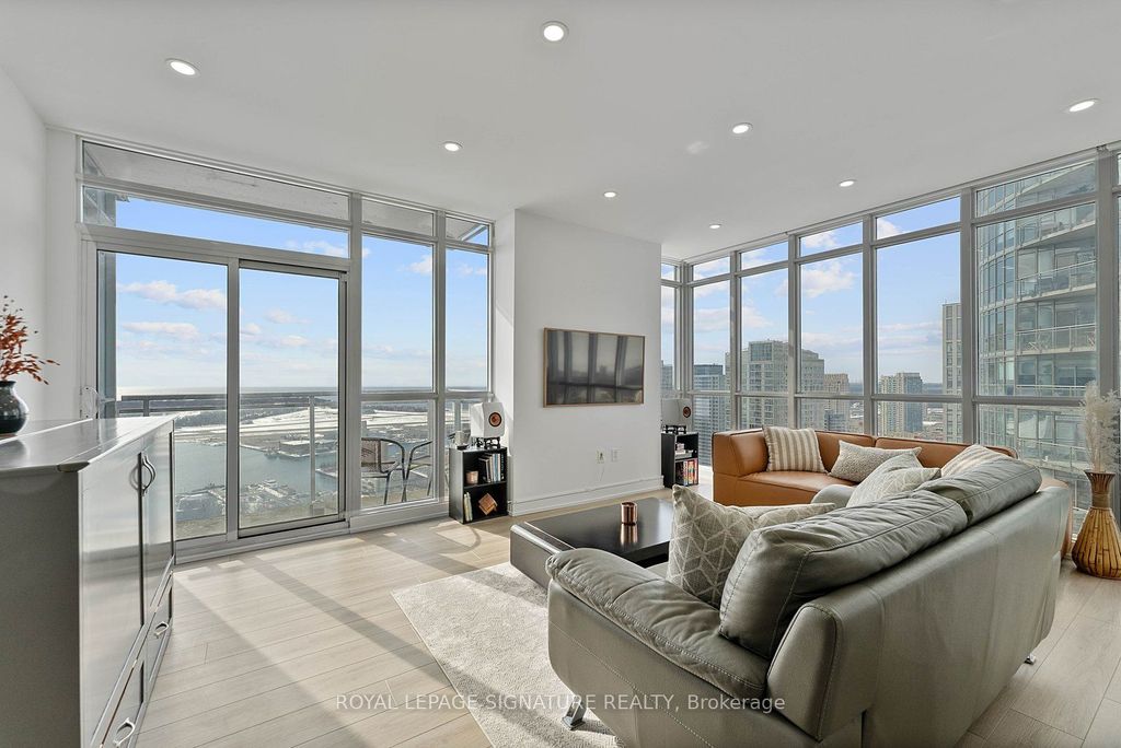 Photo of 15 Iceboat Terrace #4010, Toronto, ON M5V 4A5 (MLS # C12947112)