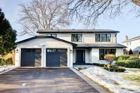 981 Valdese Drive Mississauga ON L5C 2Z5