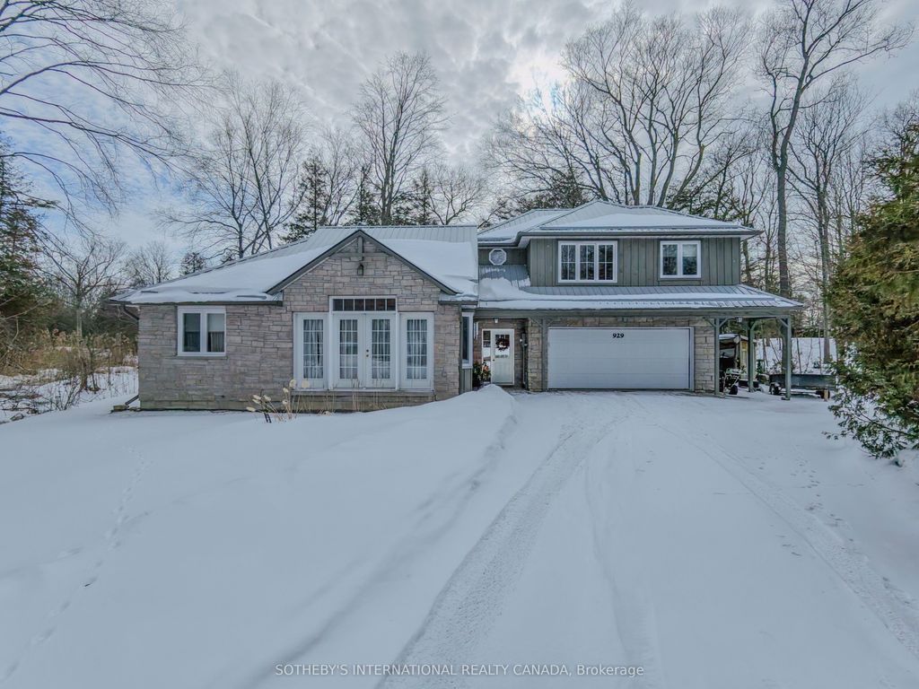 Photo of 929 Tanglewood Drive, Huron-Kinloss, ON N2Z 2X3 (MLS # X12869010)