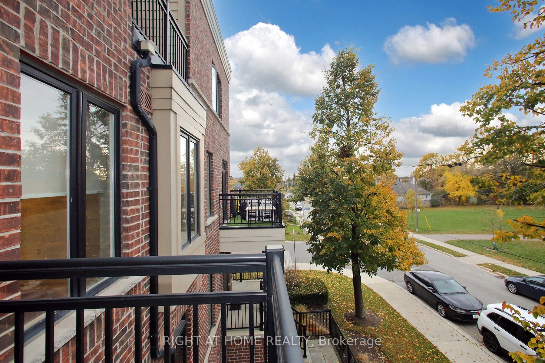 50 Carnation Avenue 147