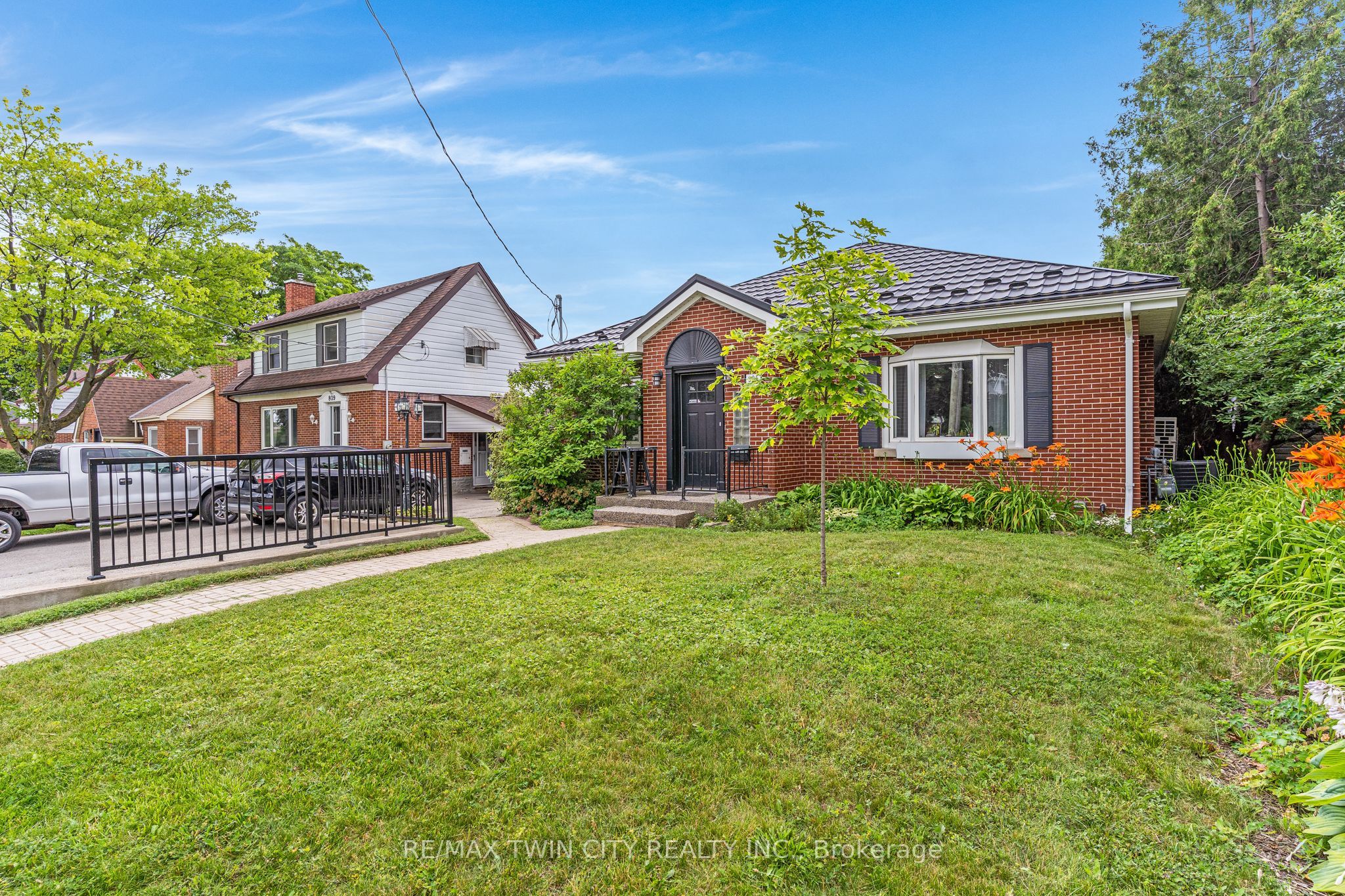 805 Rockway Drive