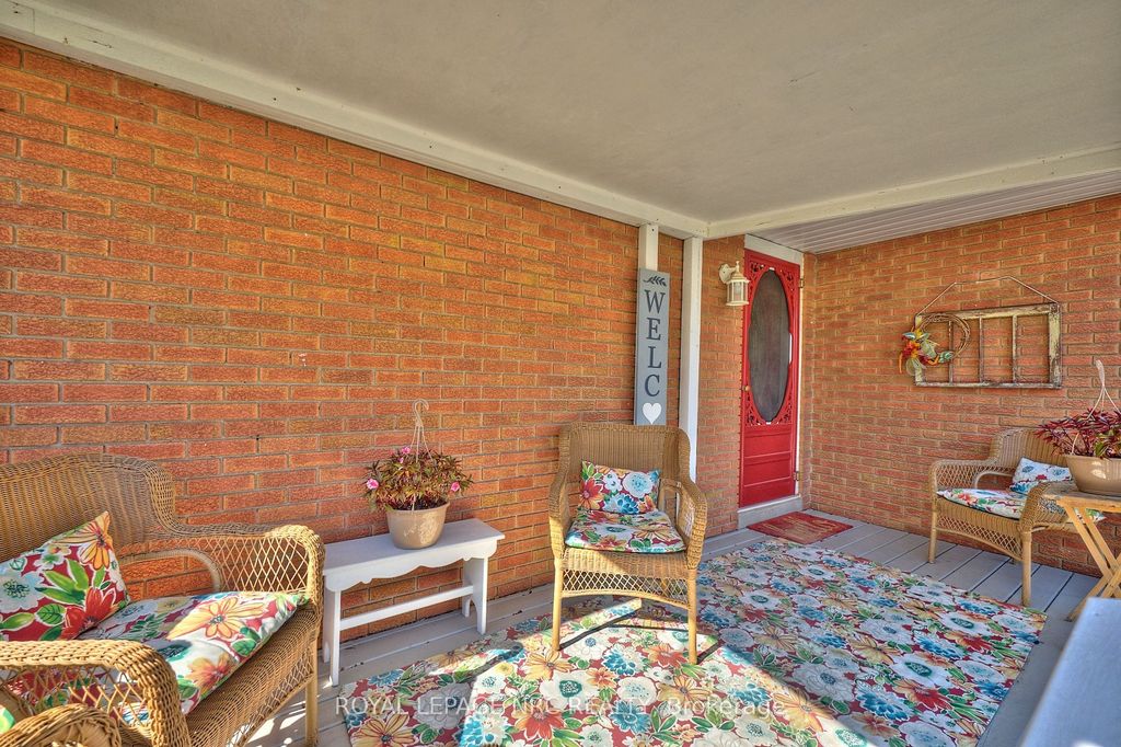 Photo of 73 ROEHAMPTON Avenue, St. Catharines, ON L2M 6B7 (MLS # X12469466)