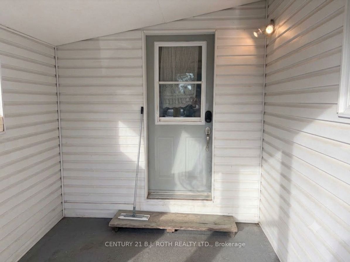 10 Shamrock Crescent