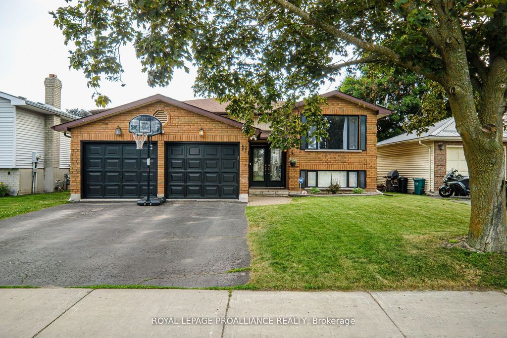 Photo of 11 Springbrook Crescent, Belleville, ON K8P 5B7 (MLS # X12861064)