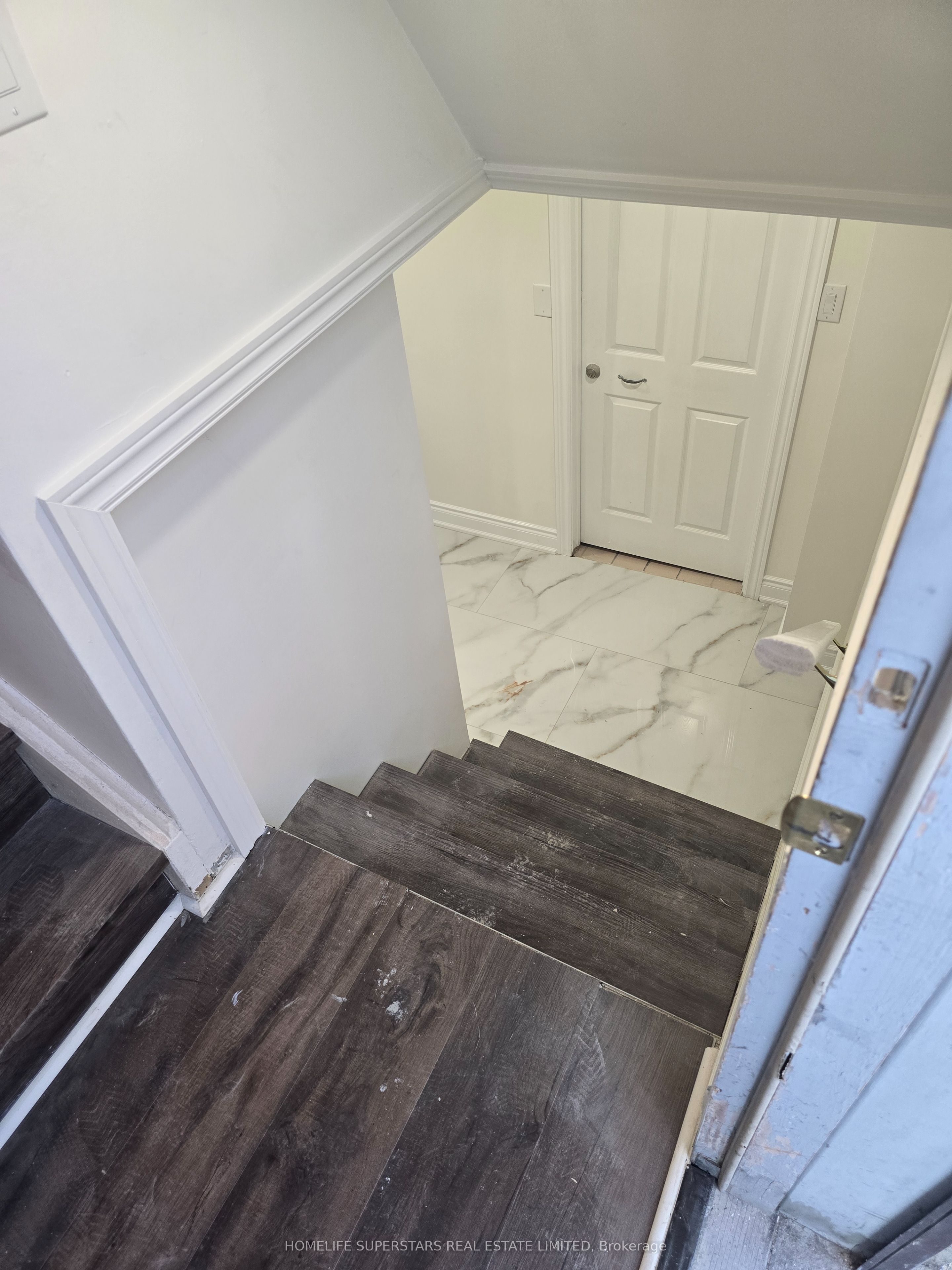 918 Islington (Bsmnt) Avenue