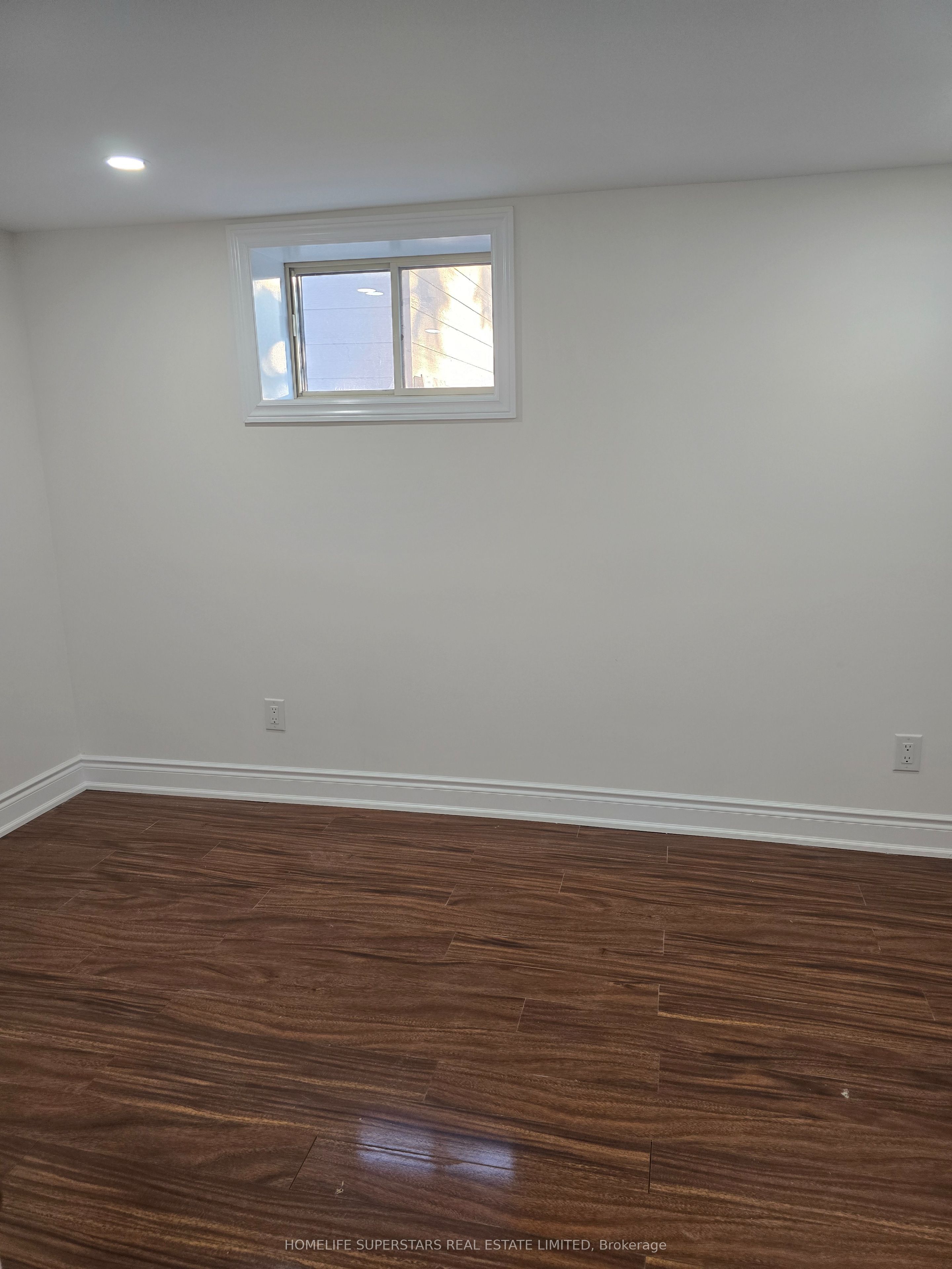 918 Islington (Bsmnt) Avenue