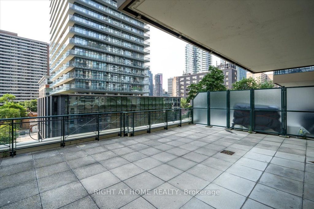 Photo of 35 Hayden Street #517, Toronto, ON M4Y 3C3 (MLS # C12197140)