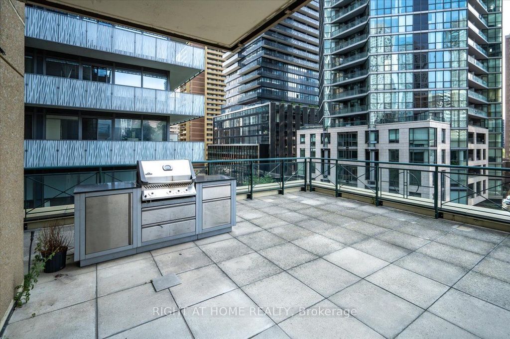 Photo of 35 Hayden Street #517, Toronto, ON M4Y 3C3 (MLS # C12197140)