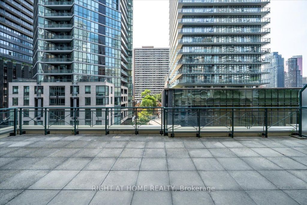 Photo of 35 Hayden Street #517, Toronto, ON M4Y 3C3 (MLS # C12197140)