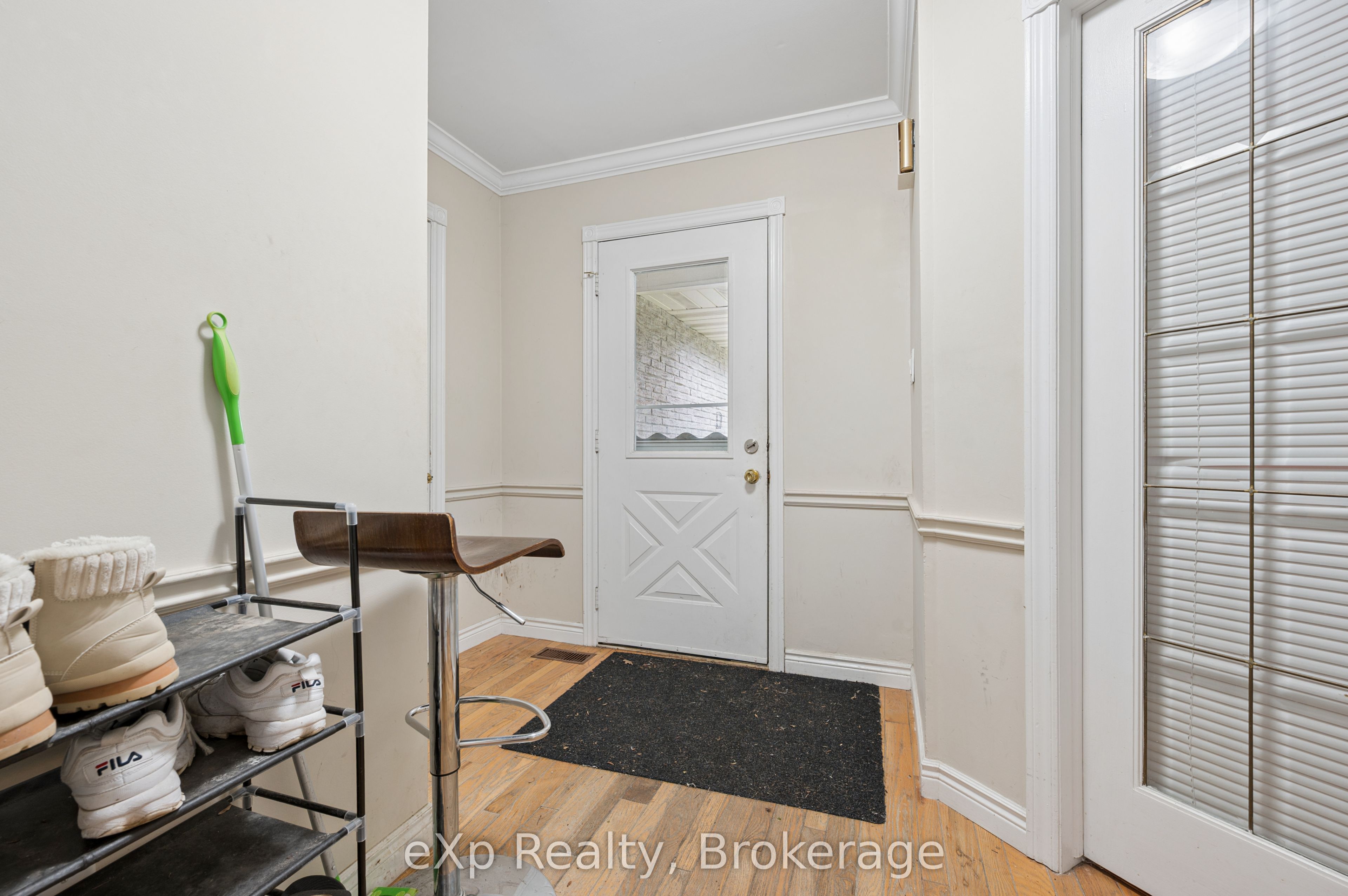 39 Keats Crescent