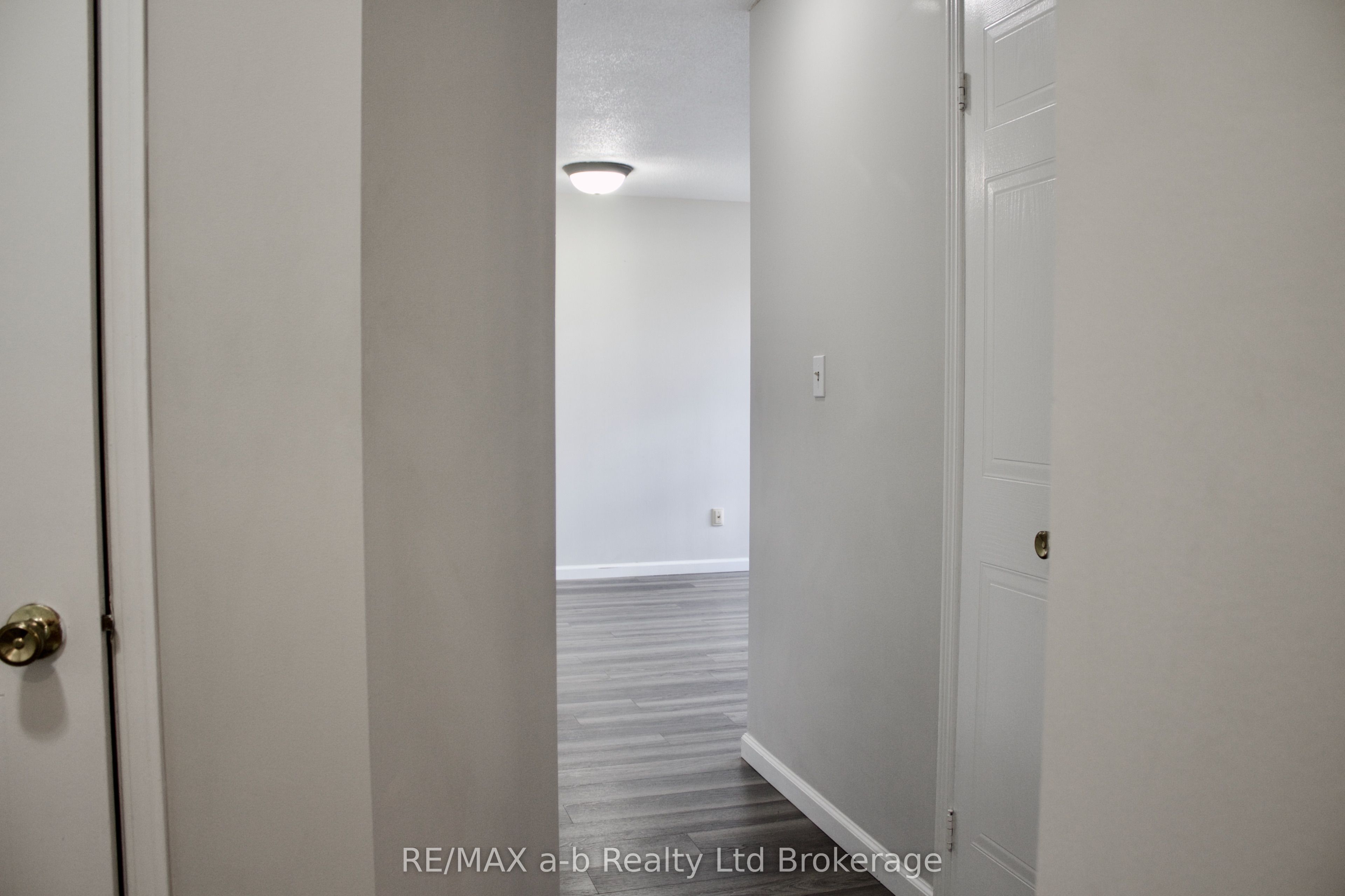 56 Hiawatha Road 46