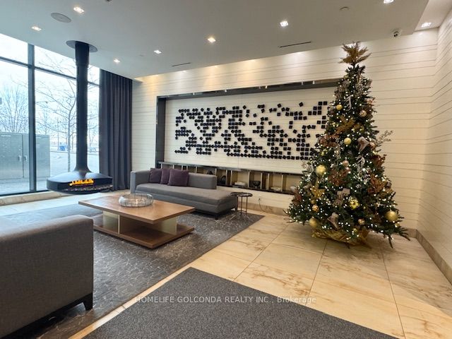 55 Merchants' Wharf Street 324