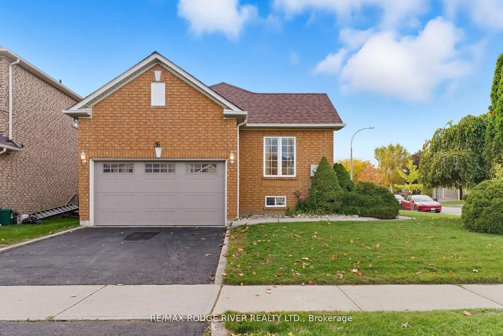 Photo of 36 Tormina Boulevard, Whitby, ON L1R 3B4 (MLS # E12525918)