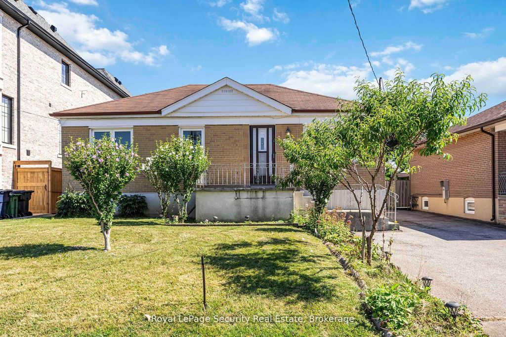 Photo of 405 Rustic Road, Toronto, ON M6L 1W8 (MLS # W12354258)